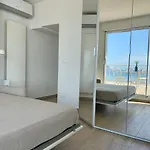 דירה Penthouse With A Sea View In *