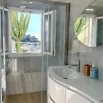 דירה Penthouse With A Sea View In