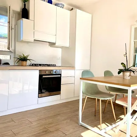 Penthouse With A Sea View In 알라시오