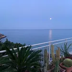 Appartamento Penthouse With A Sea View In