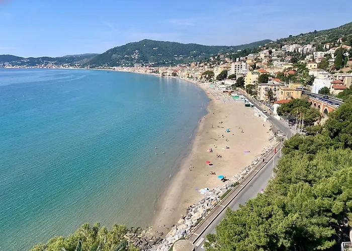 Lägenhet Penthouse With A Sea View In *