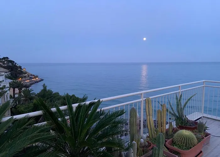Lägenhet Penthouse With A Sea View In